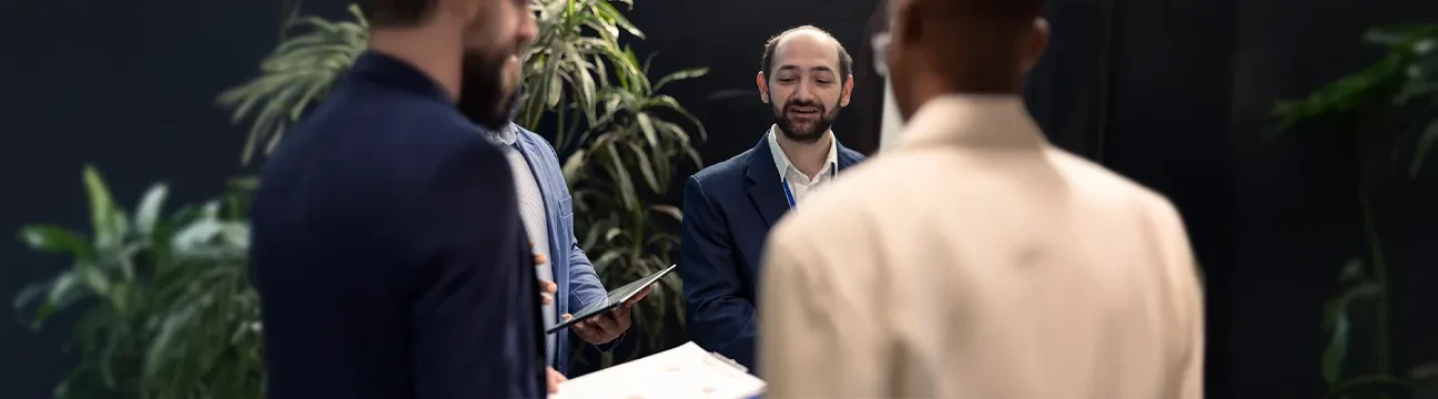 خدمة الترجمة الشفهية